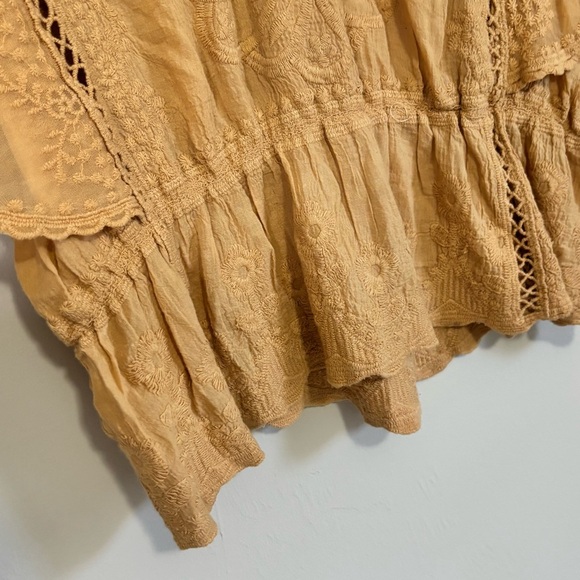 COCO + CARMEN Women’s Beige Cotton Blouse Lace Trim Embroidered Peplum Top L/XL - Picture 4 of 10